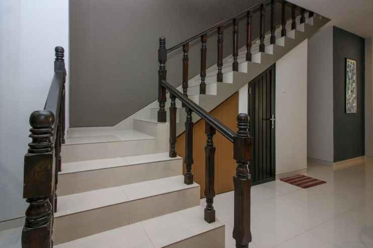 Kencana Residence Surabaya Exterior foto